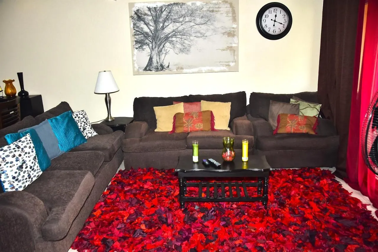 Deluxe Presidential Suite Kingston